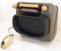 1947-1953 Chevy Pickup Truck Suburban Panel AM 6 Volt Restored Radio
