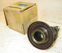 NOS 1973-1978 Chevy GMC 1 Ton Motor Home Rear U-Joint Flange