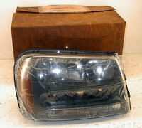 NOS 2002-08 Chevy Trail Blazer LTZ Head Lamp Assembly RH