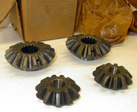 NOS 1953-1956 Oldsmobile 88 98 Wagon Rear Differential GEAR PACKAGE Spider Gears